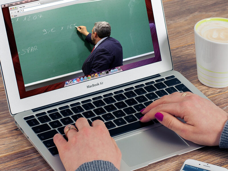 Specjalista ds. korespondencji firmowej kurs online